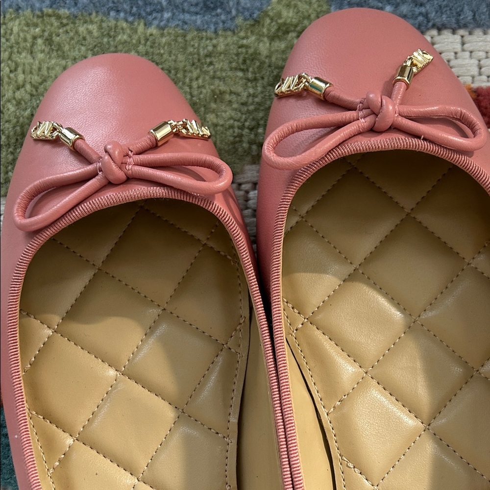 Michael Kors Coral Bow Flats - Picture 2 of 3